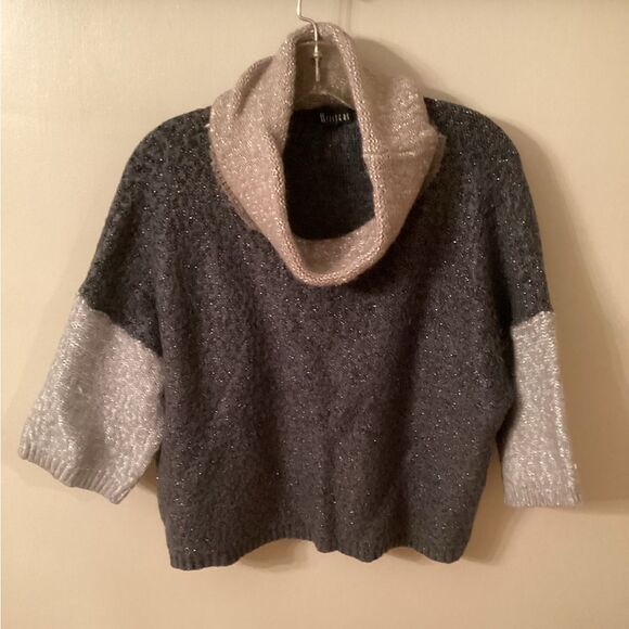 3 SISTERS SIZE M /L GRAY COLOR BLOCK COWL NECK ANIMAL PRINT  CROPPED SWEATER - Picture 2 of 6